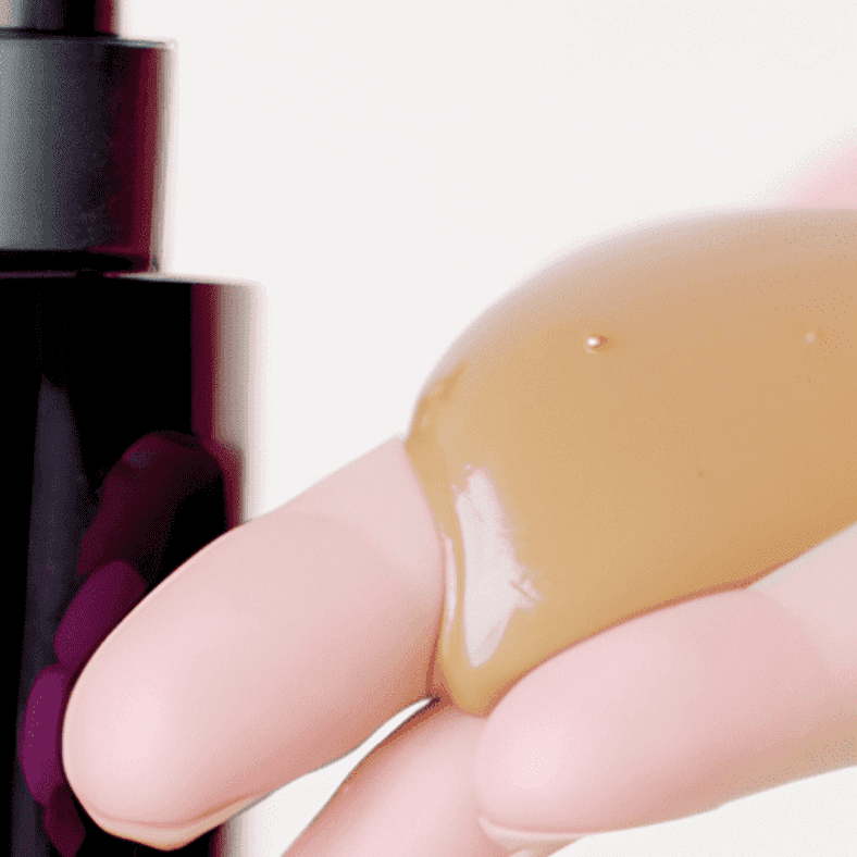 Clearing Up the Oiliness Myth: Understanding Oily Skin