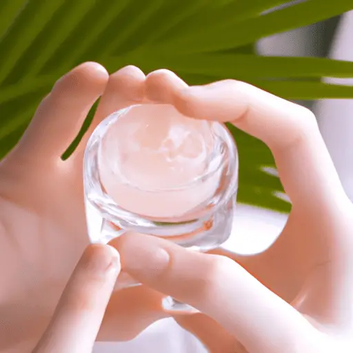 Achieving a Dewy Glow: Moisturizers for Radiant and Youthful Skin
